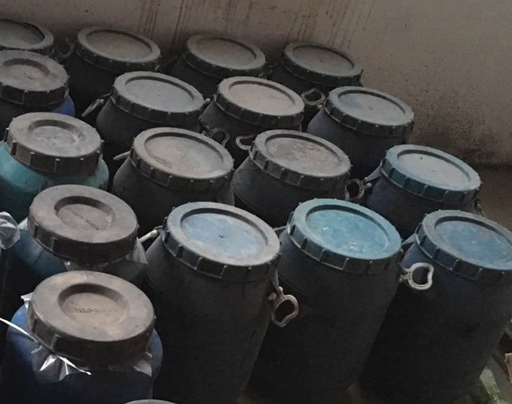 哪些现象是因为铸造涂料造成的？